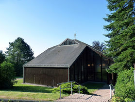 St. Elisabeth in Bad Emstal/Merxhausen (Foto: Karl-Franz Thiede)